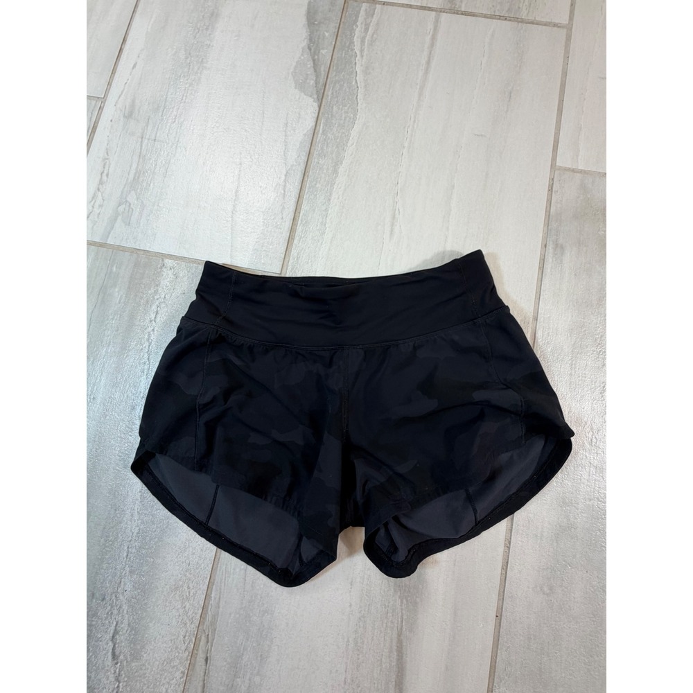 Lululemon Speed Up Low-Rise Lined Shorts 2.5 Heritage 365 Camo Deep Coal Size 4